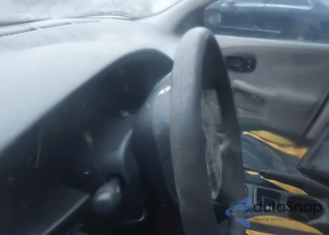 2001 Saturn Sw2 from USA, damaged, VIN 1G8ZN82751Z243750